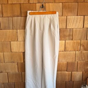 Abercrombie & Fitch light tan trousers